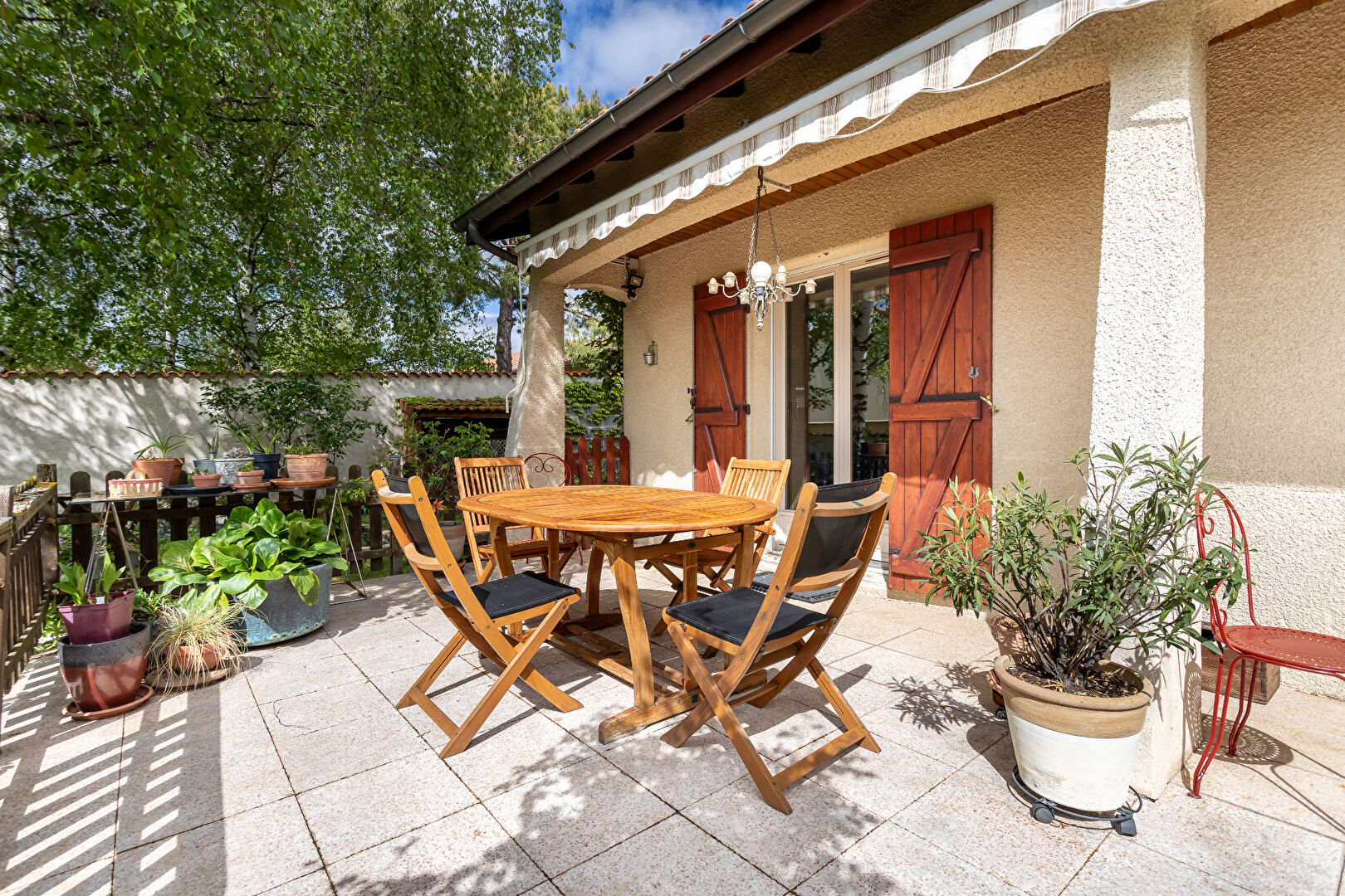 Maison de plain-pied, située à Tallende.