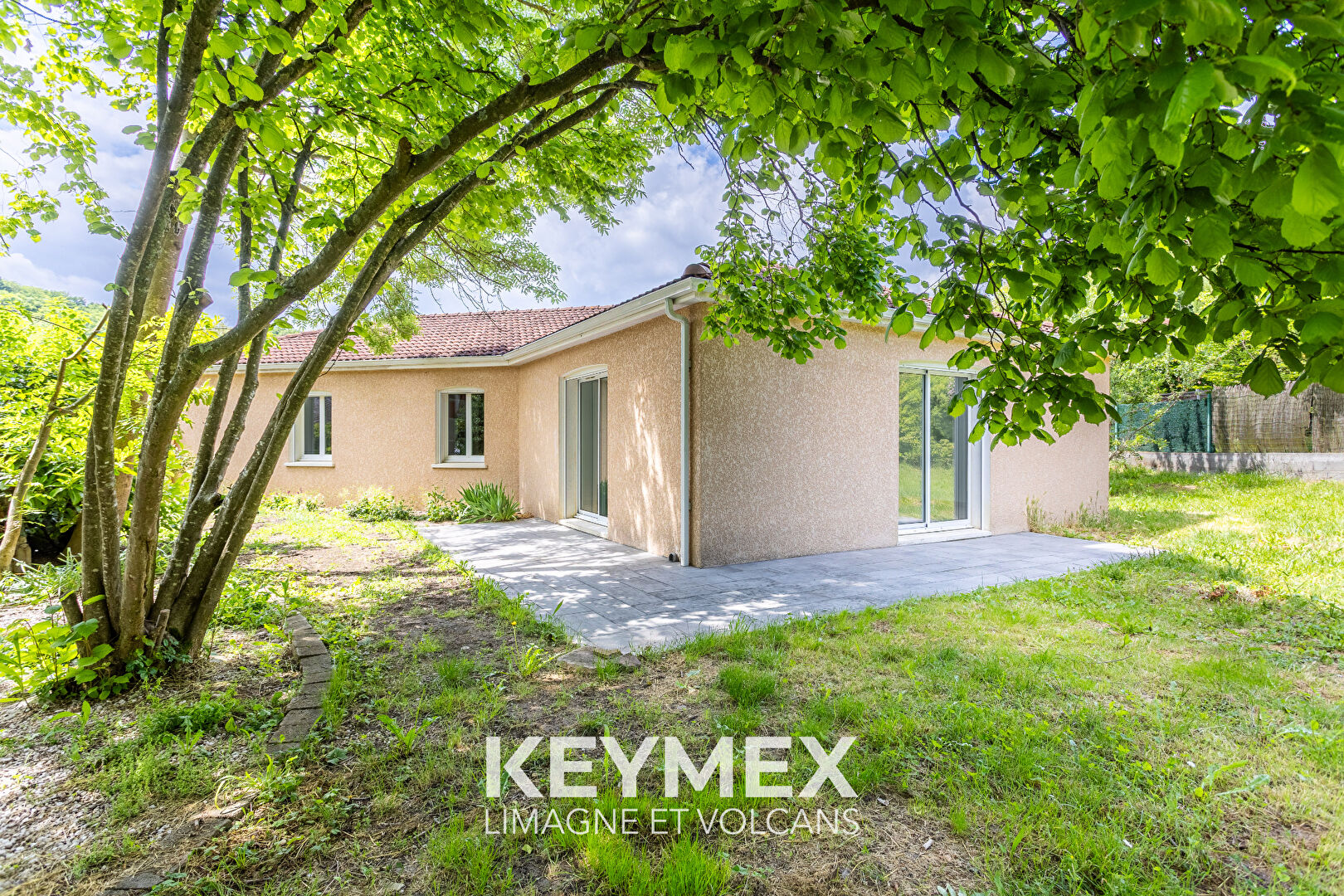 Maison Vic Le Comte 5 pièce(s) 104 m2