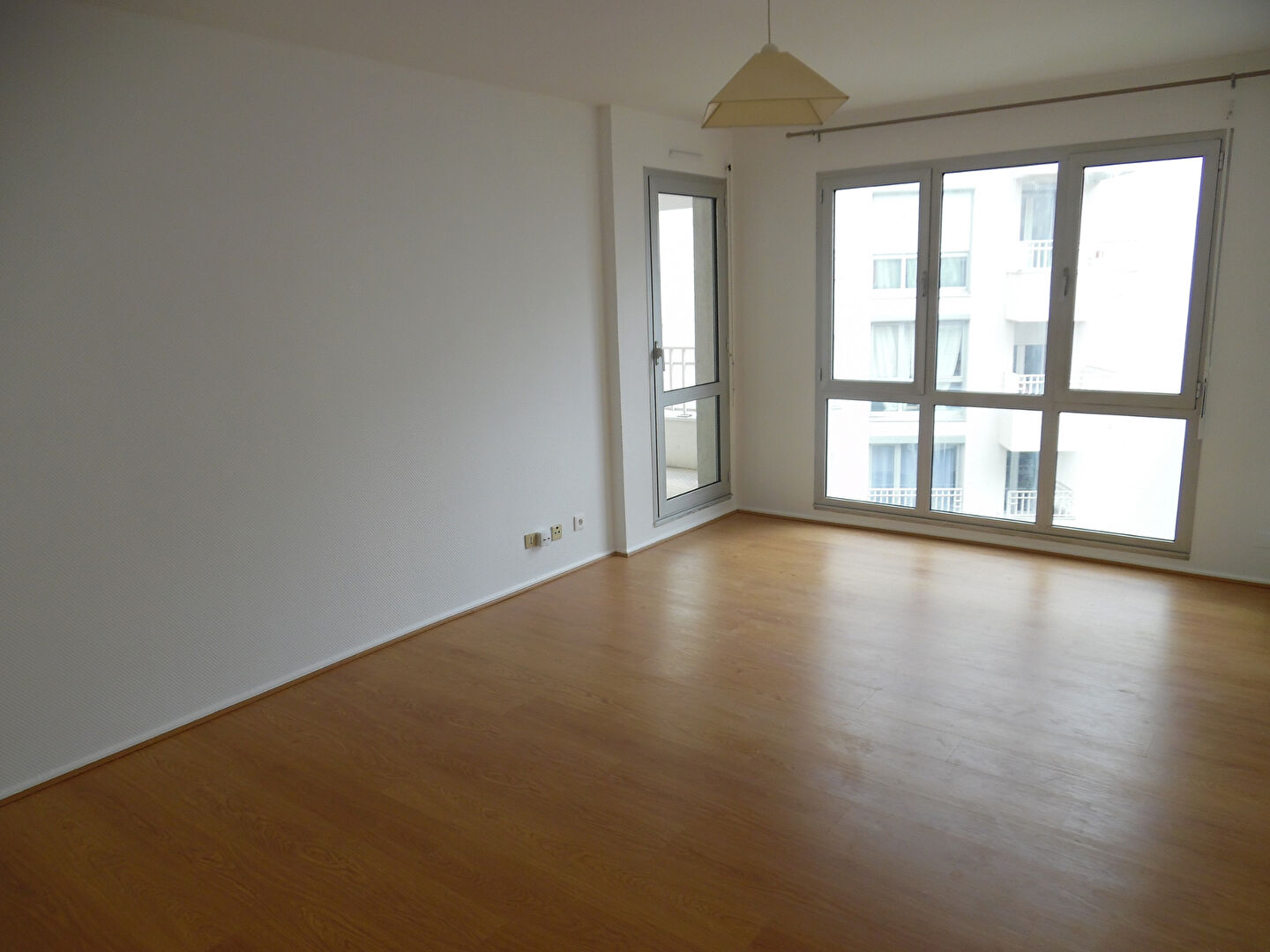 CLERMONT-FERRAND F2 DE 46M2 DANS RÉSIDENCE DE STANDING