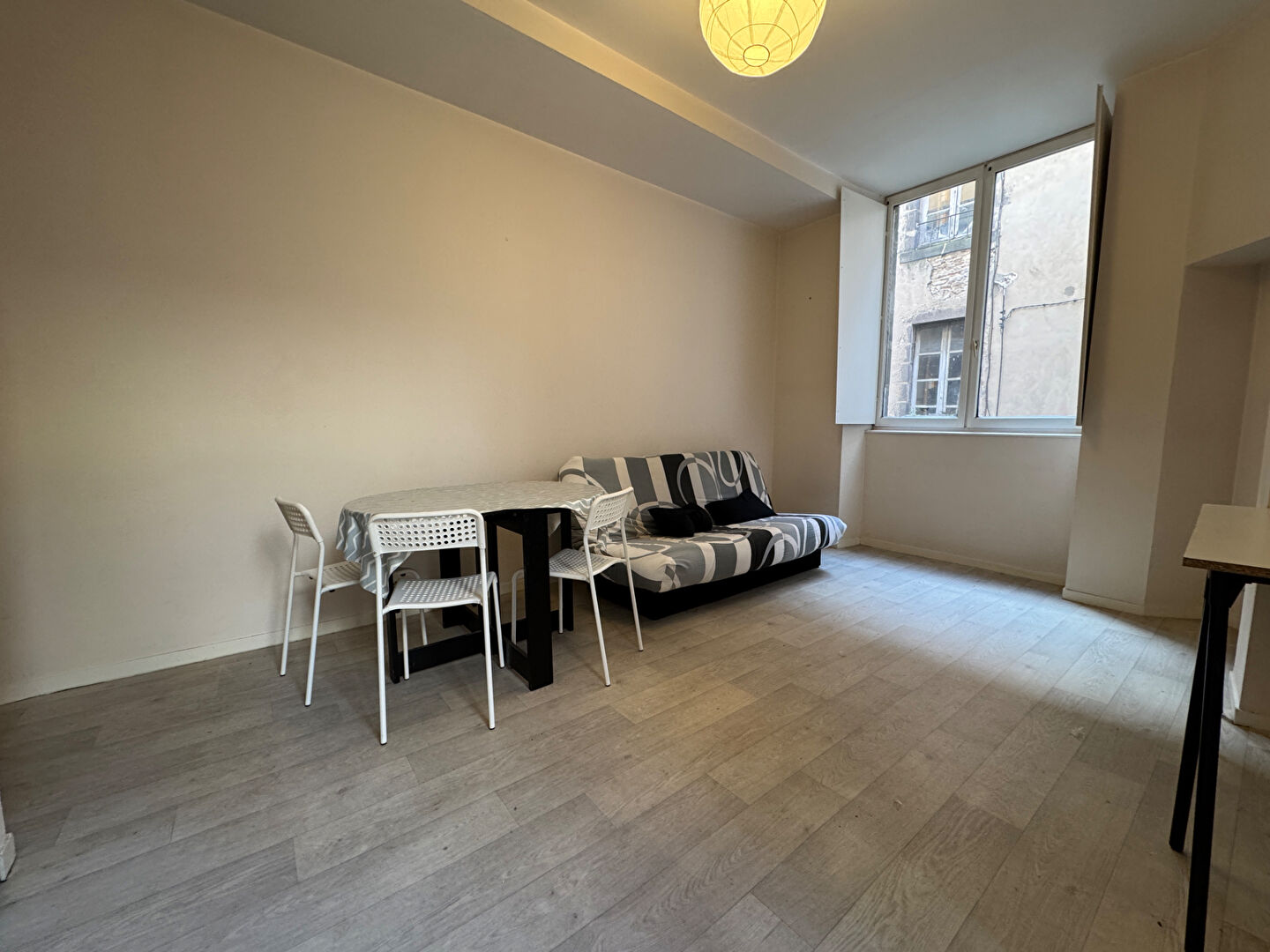 STUDIO PLATEAU CENTRAL