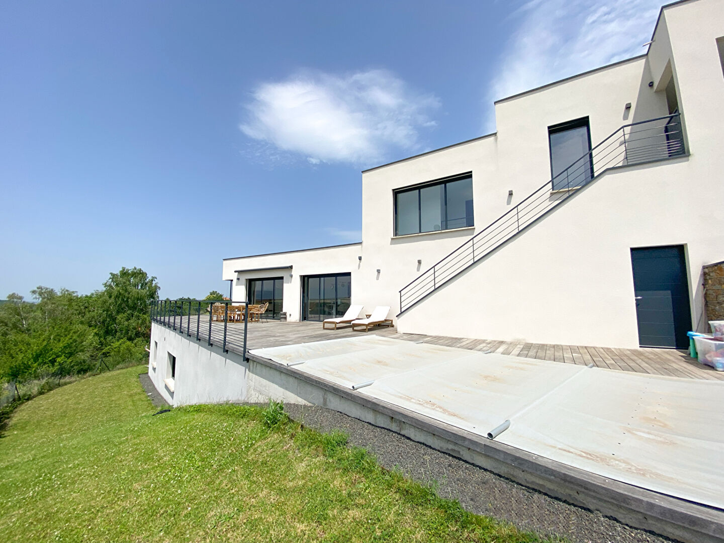 MAISON 6 PIÈCES MUR SUR ALLIER