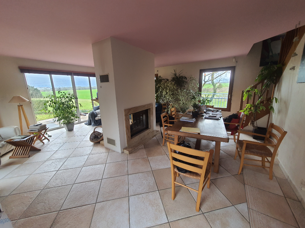 Maison D'architecte à Ennery 7 pièce(s) 145 M²,697 M² terrain