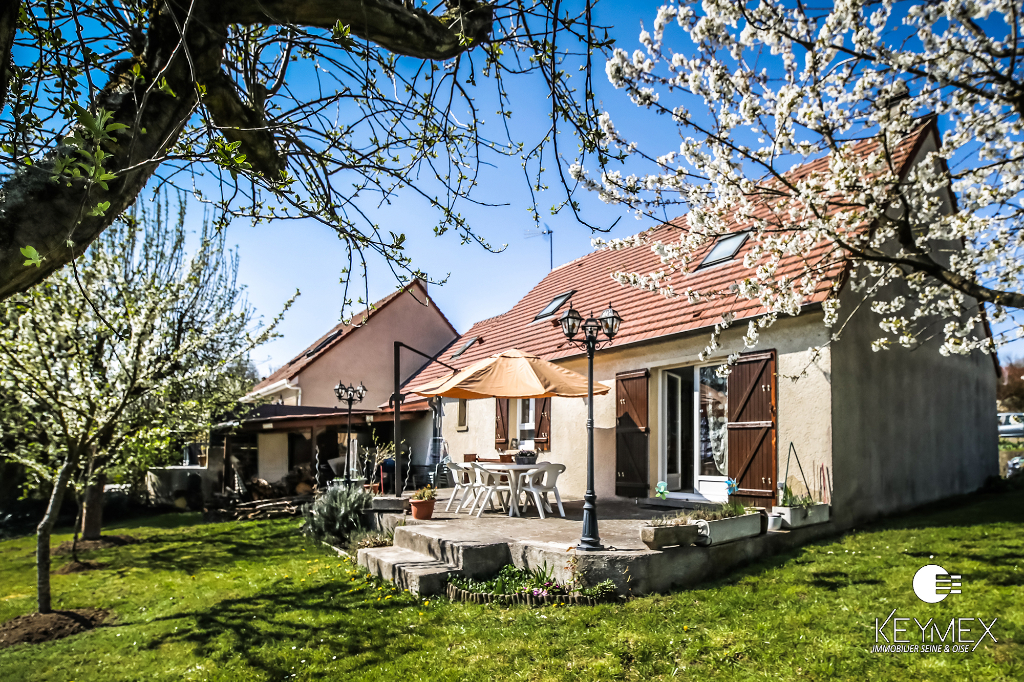 Maison Montsoult 6 pièce(s), 3 chambres et un bureau
