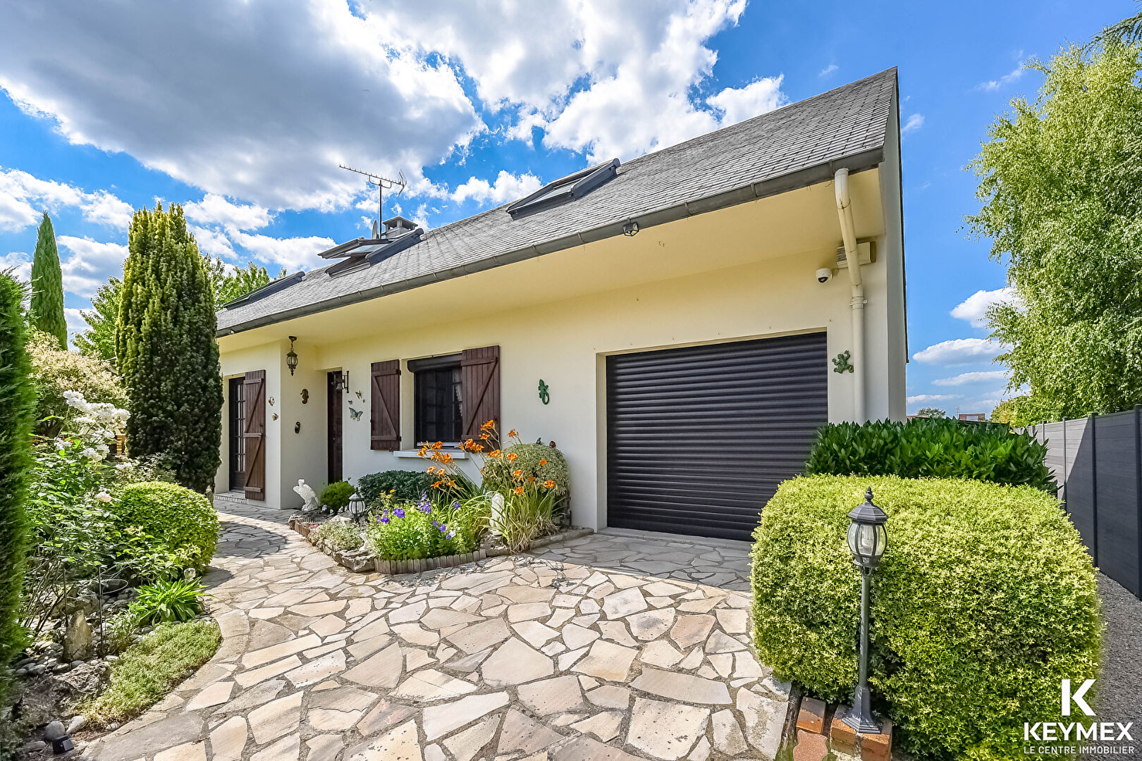 Maison Frepillon - 5 chambres - sous-sol total - garage - jardin