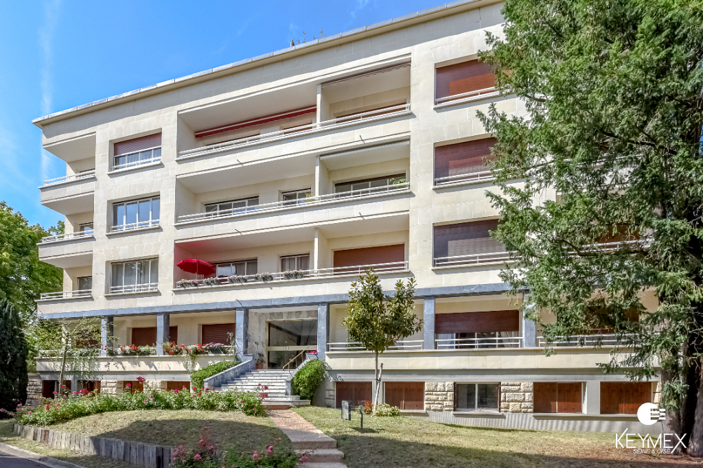 Appartement  6 pièces 130m2 toit terrasse de 130m2