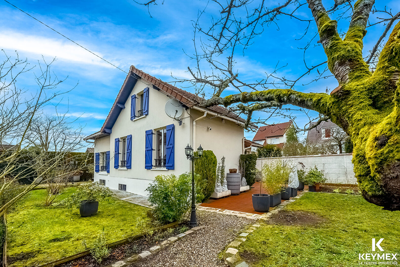 Maison Meriel 8 pièce(s) 95.5 m2