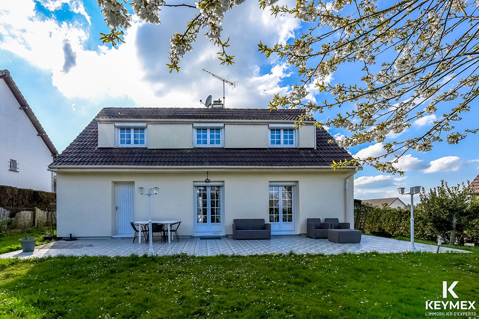 Maison Meru 6 pièce(s) 110 m2