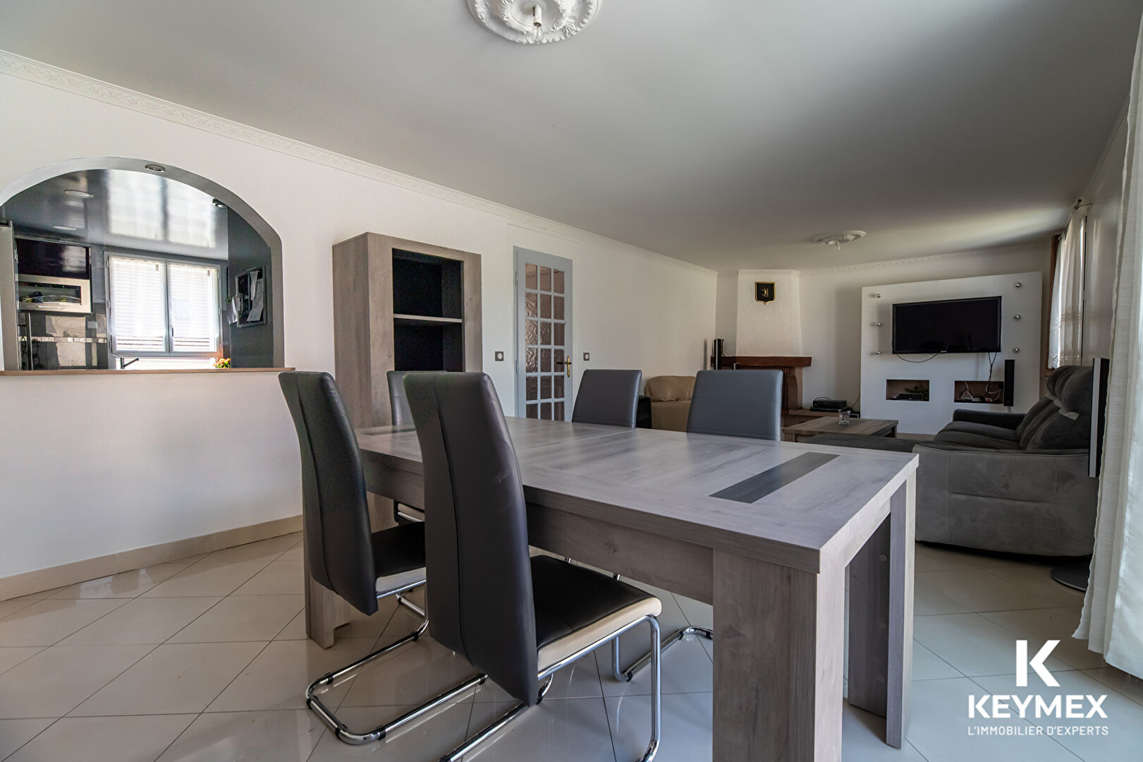 Ennery Maison 6 pièces 121 M² /180 M² utile ,sous sol total isolé carrelé ,sur 453 m² de terrain