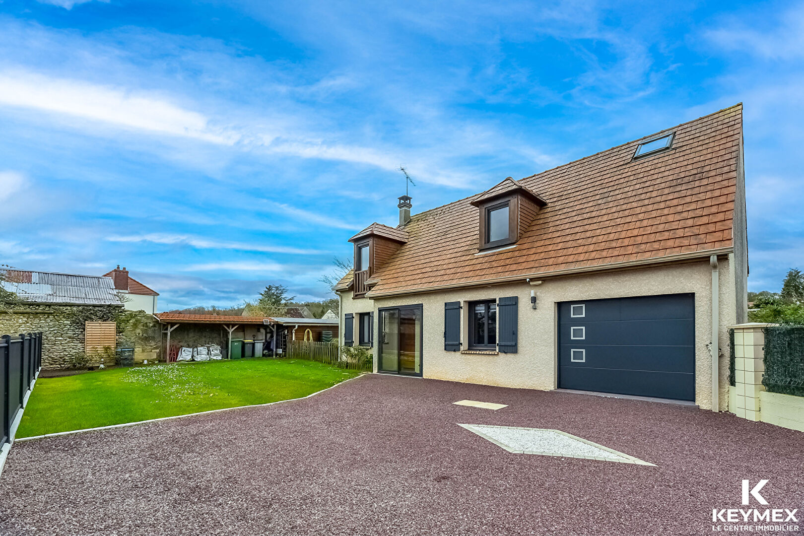 Maison Amblainville COMMERCES , ECOLES