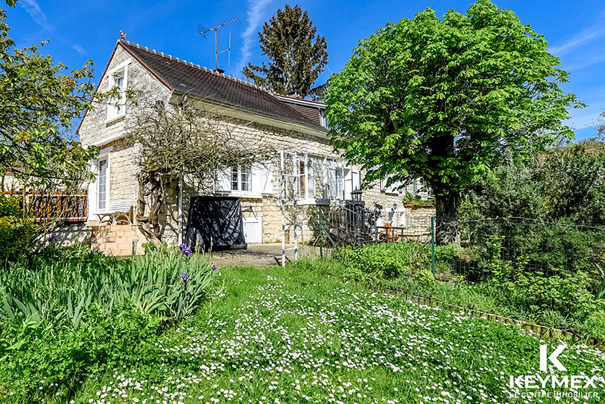 Champagne Sur Oise_Calme_3 chambres_1 bureau_101m² habitables