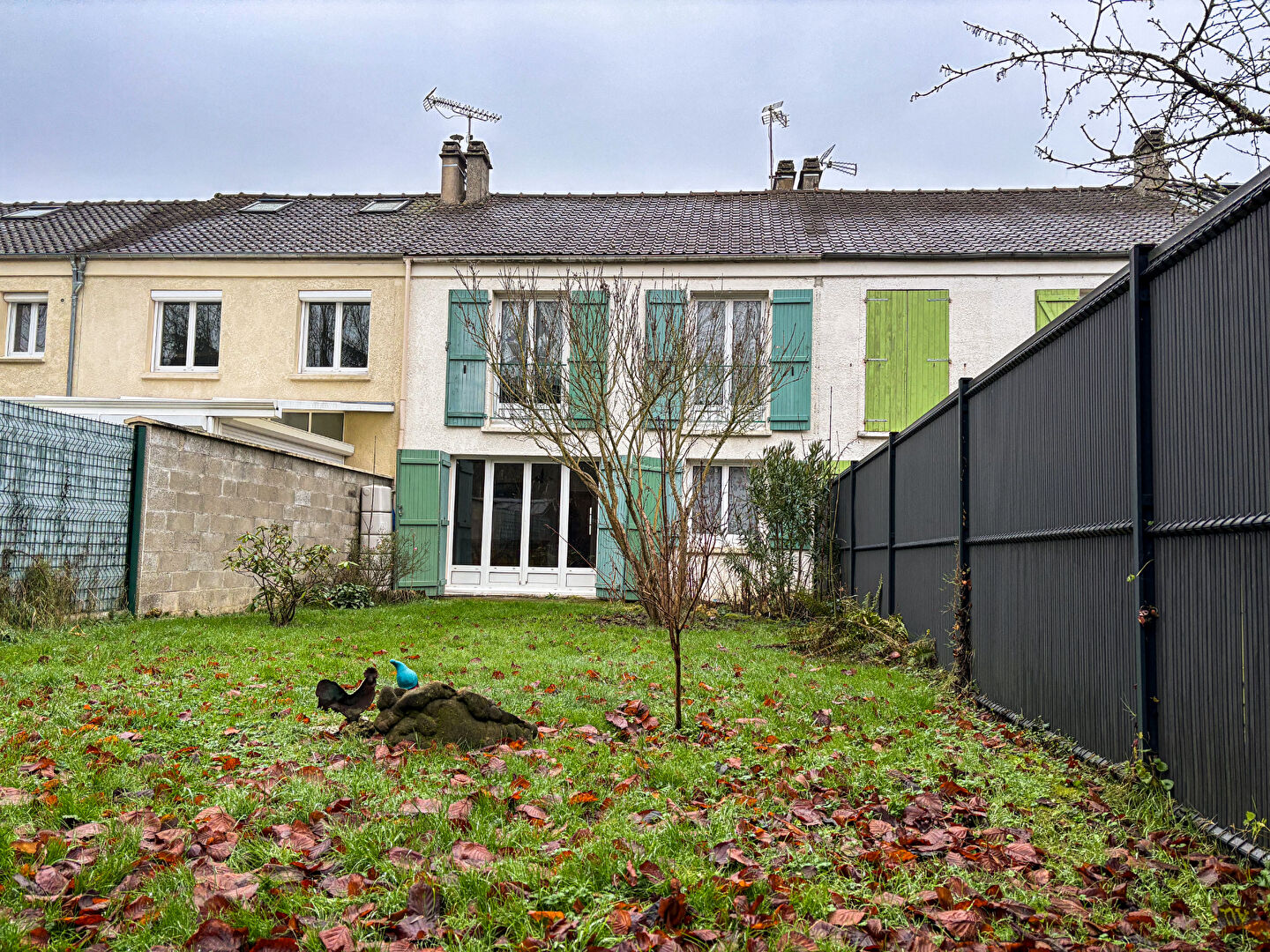 ENNERY Maison 5 pièces 097 m2 sur 210 M² de jardin  à 3 mn à pieds des écoles et des commerces.