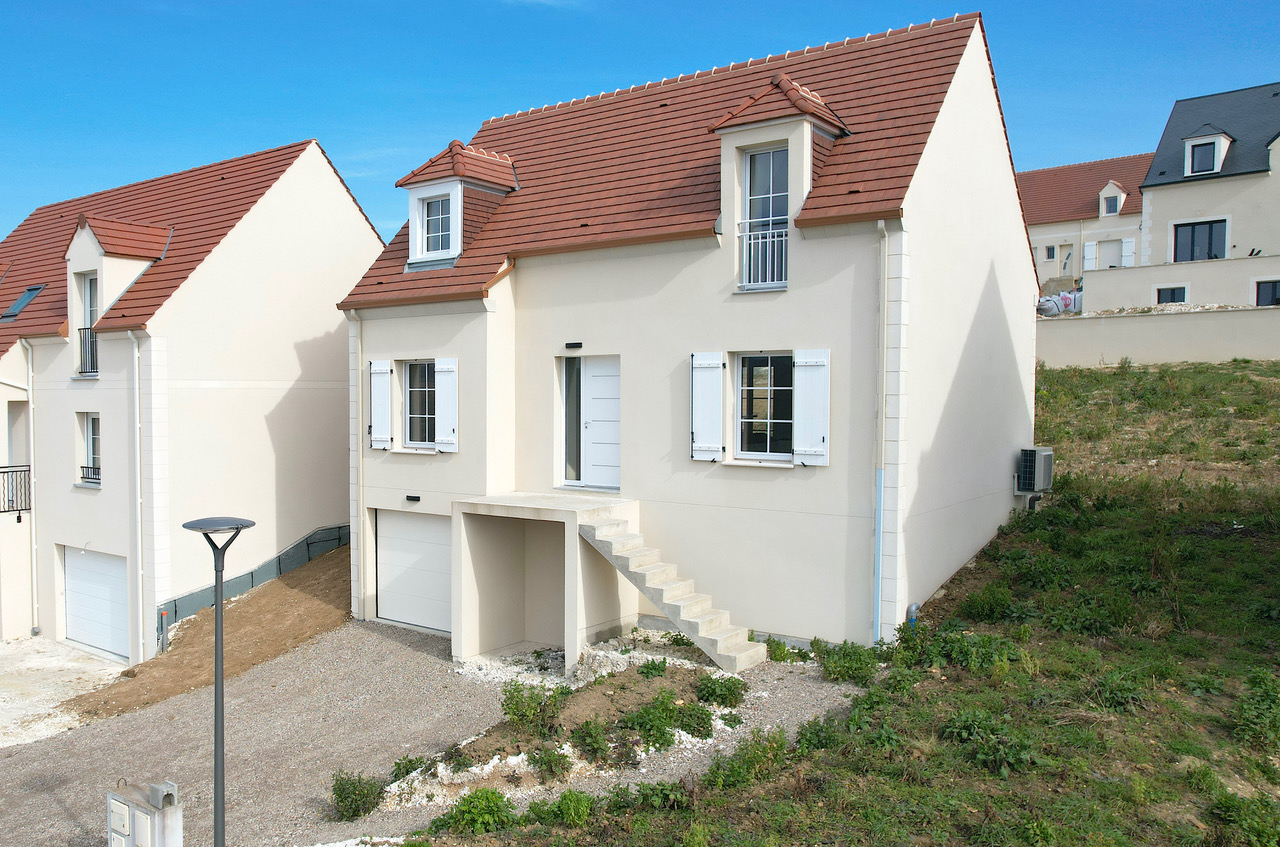 Maison neuve 6 pièces, sur S.sol Total et 541m2 de terrain.