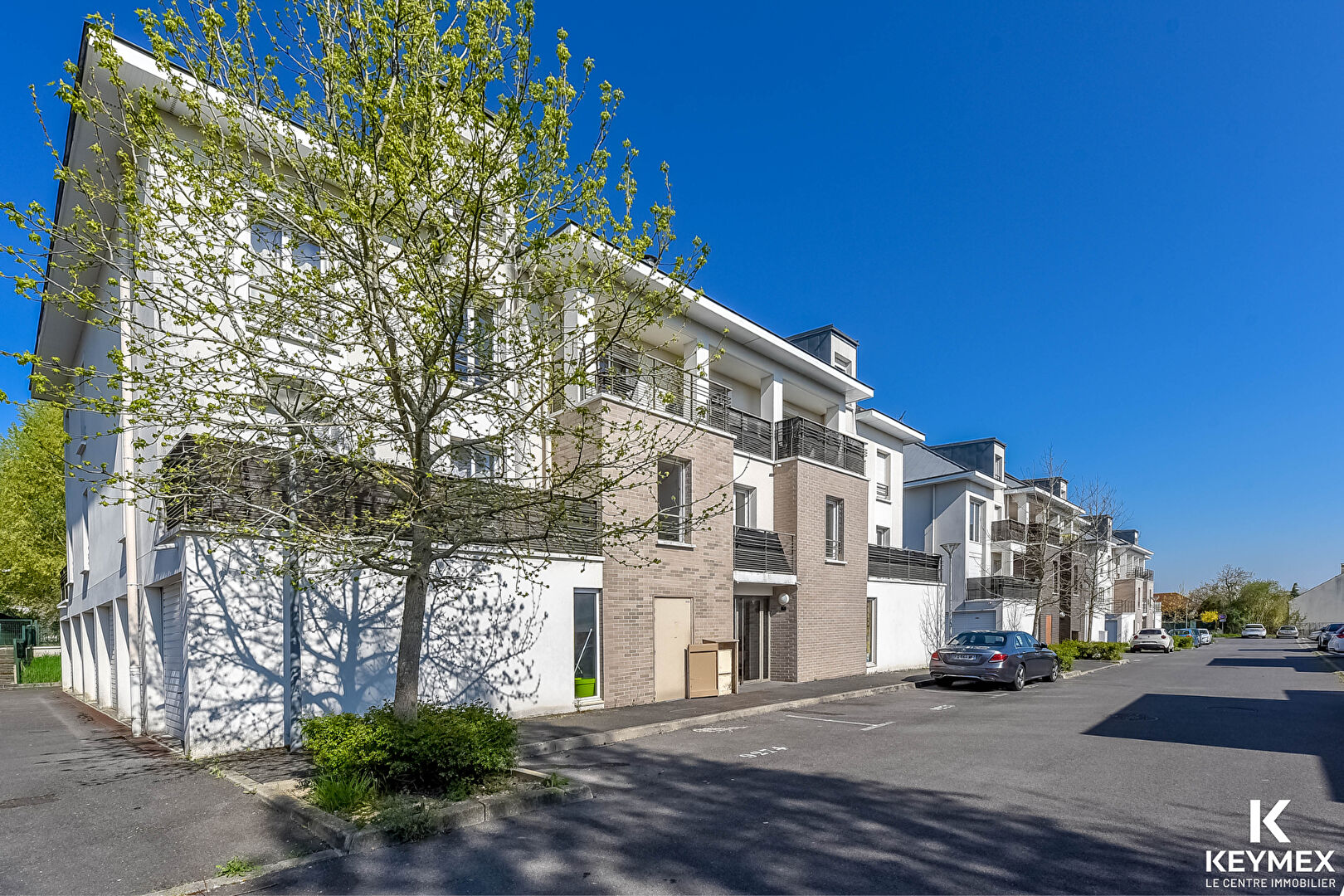 Appartement 3 pièces 54.13 m² avec terrasse et box