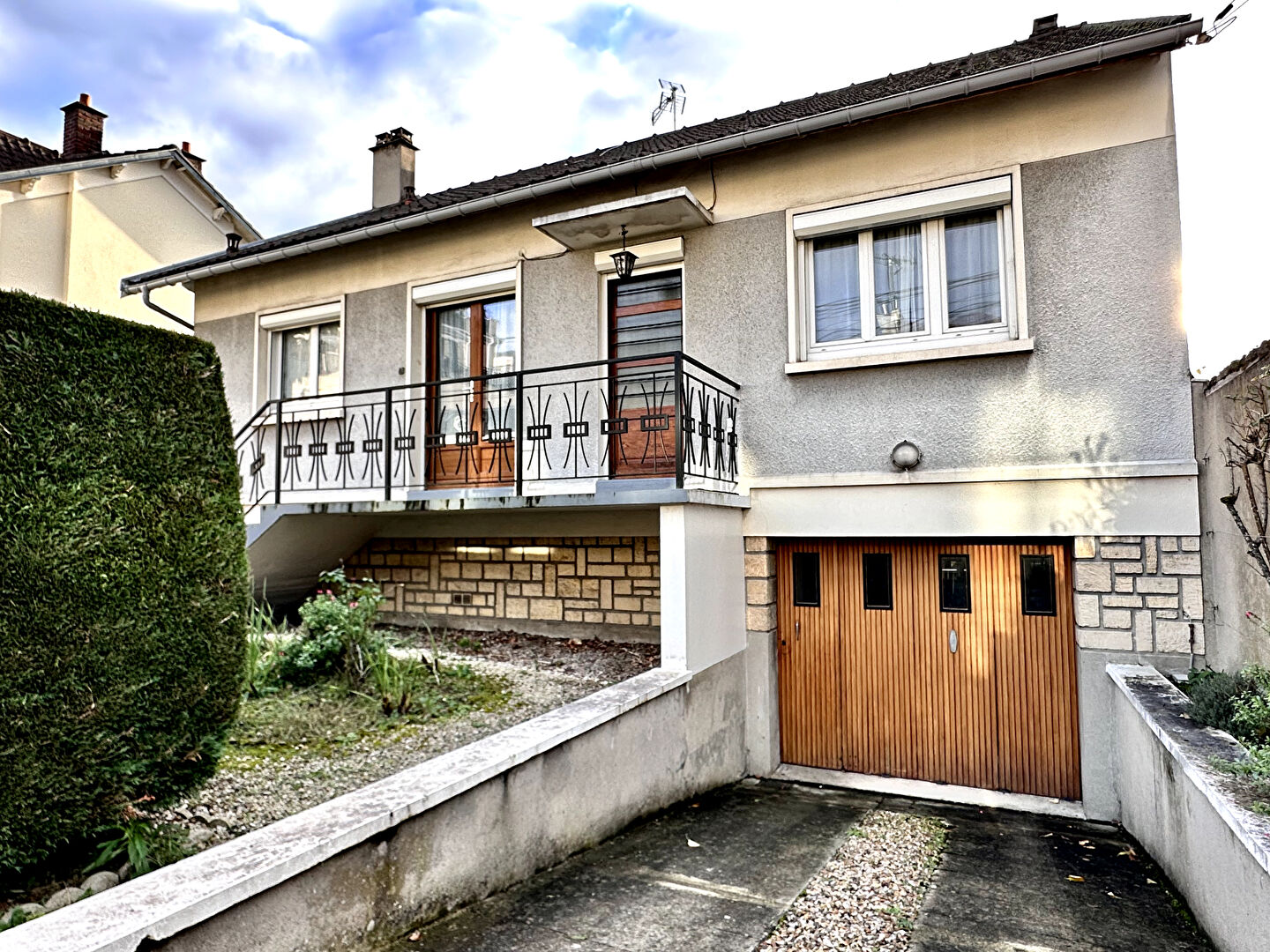 Maison Franconville Gare / 5 chambres / sous-sol et garage / 110 m2