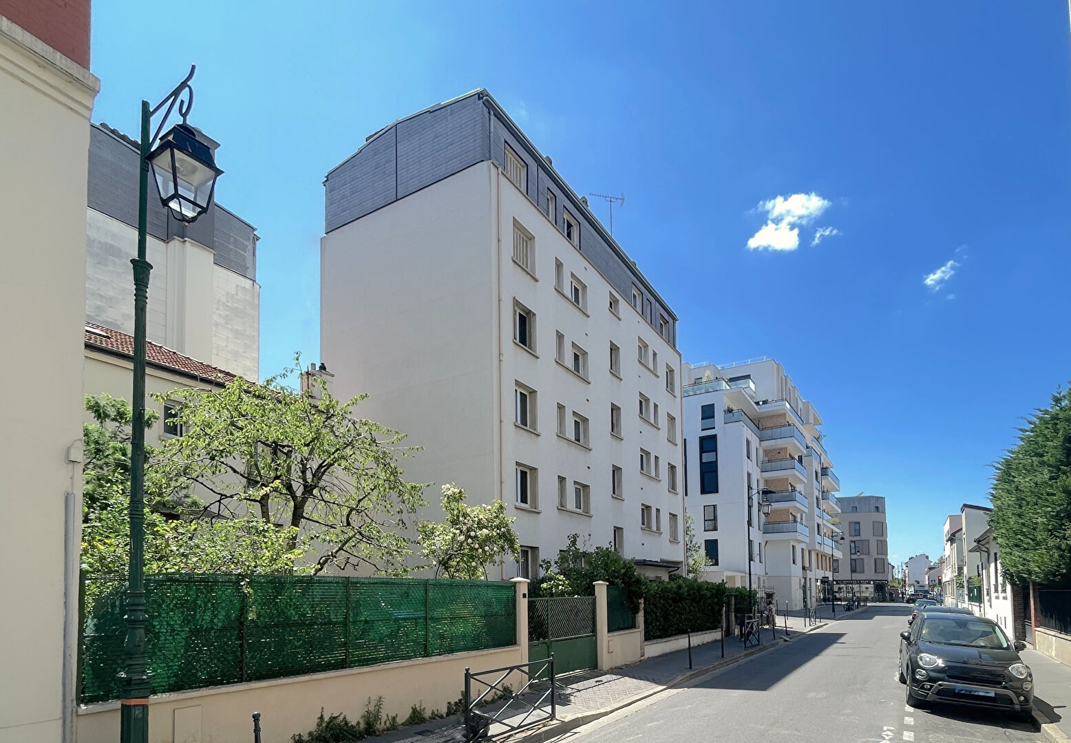 Colombes "Les Vallées" Appartement 5 pièces, RDC , 73.56 m2 + 1 cave.