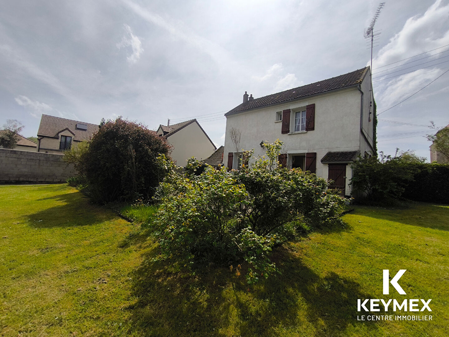 Maison en pierres Lassy 80 m2