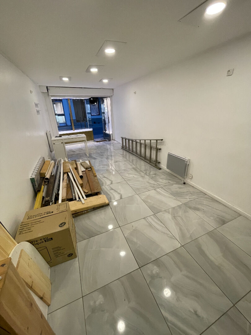 Local commercial (charges comprises)